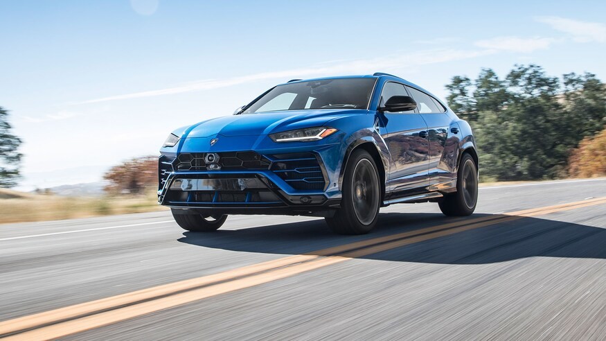 Lamborghini Urus đối đầu Aston Martin DBX Lamborghini Urus đối đầu Aston Martin DBX