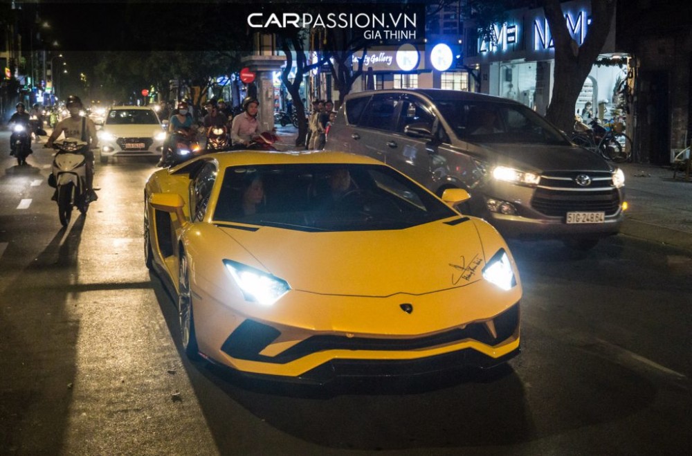 Lamborghini Aventador S độc nhất Việt Nam được nâng cấp với gói độ đắt giá Lamborghini Aventador S độc nhất Việt Nam được nâng cấp với gói độ đắt giá